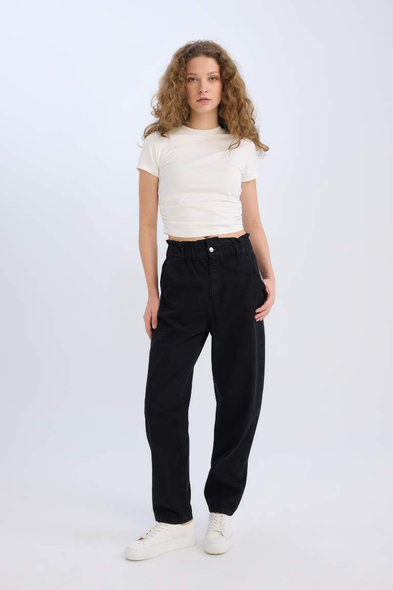 Paperbag High Waist Straight Leg Washed Jeans