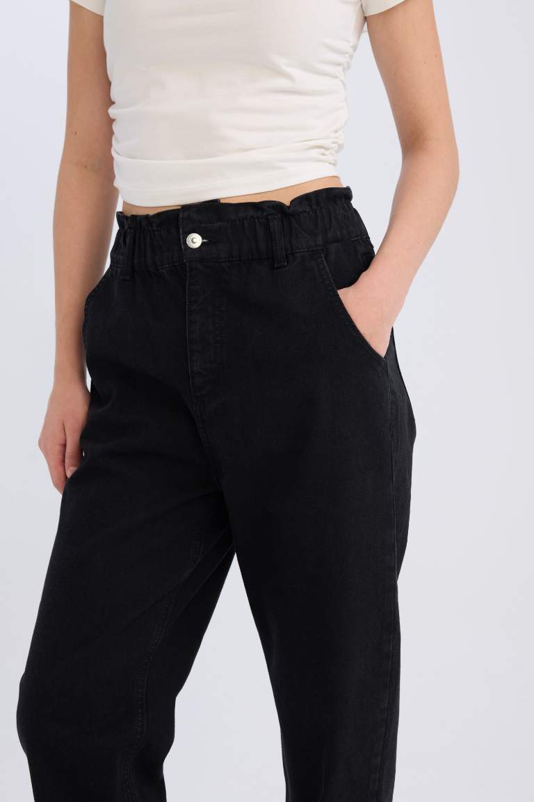 Paperbag High Waist Straight Leg Washed Jeans