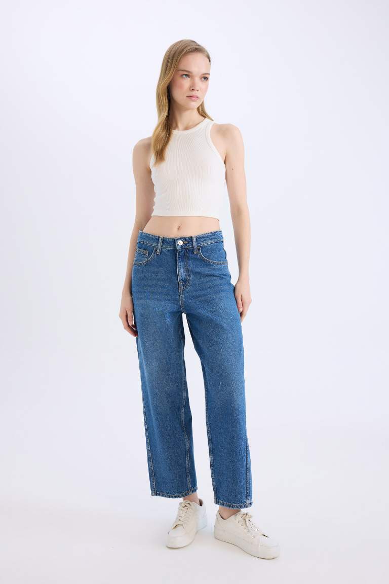 Pantalon Jean taille haute à jambes droites Coupe carrote