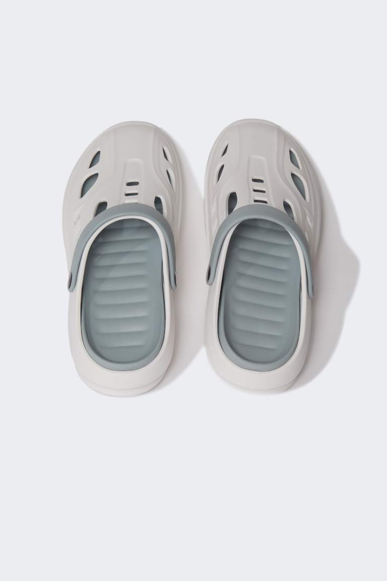 Man Flat Sole Sandals