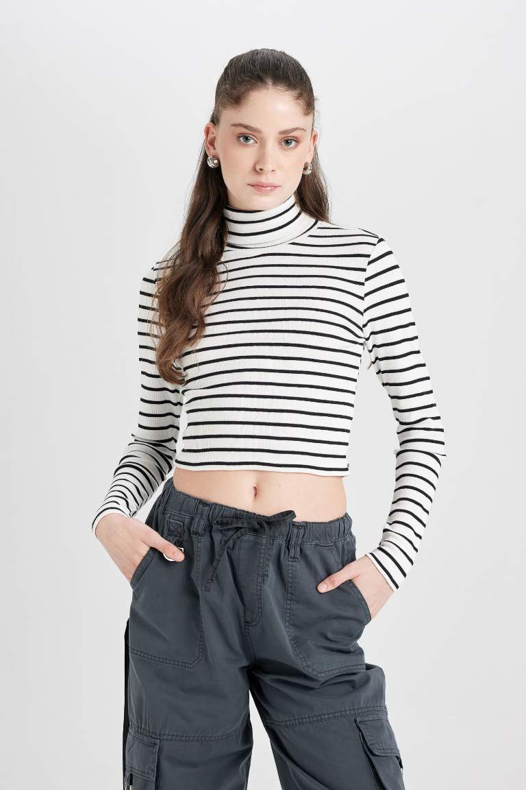 Fitted Striped Corduroy Turtleneck T-Shirt