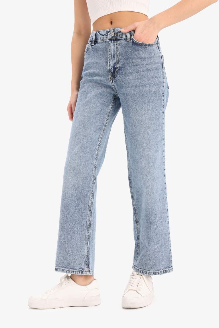 Comfort Straight High Waist Ankle Length Washed Jeans