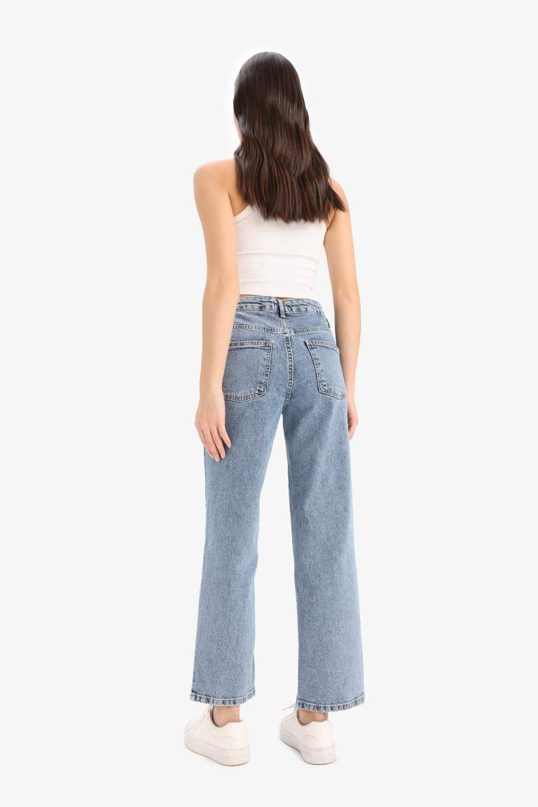 Comfort Straight High Waist Ankle Length Washed Jeans