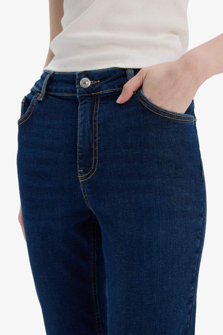 Rebeca High Waist Straight Leg Long Washed Jeans