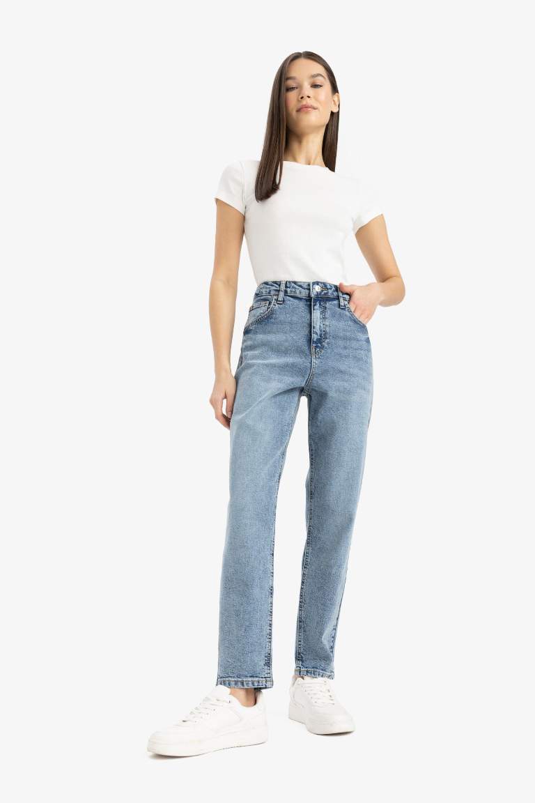 Lina Comfort Mom Normal Bel Düz Paça Jean Kar Yıkamalı Pantolon