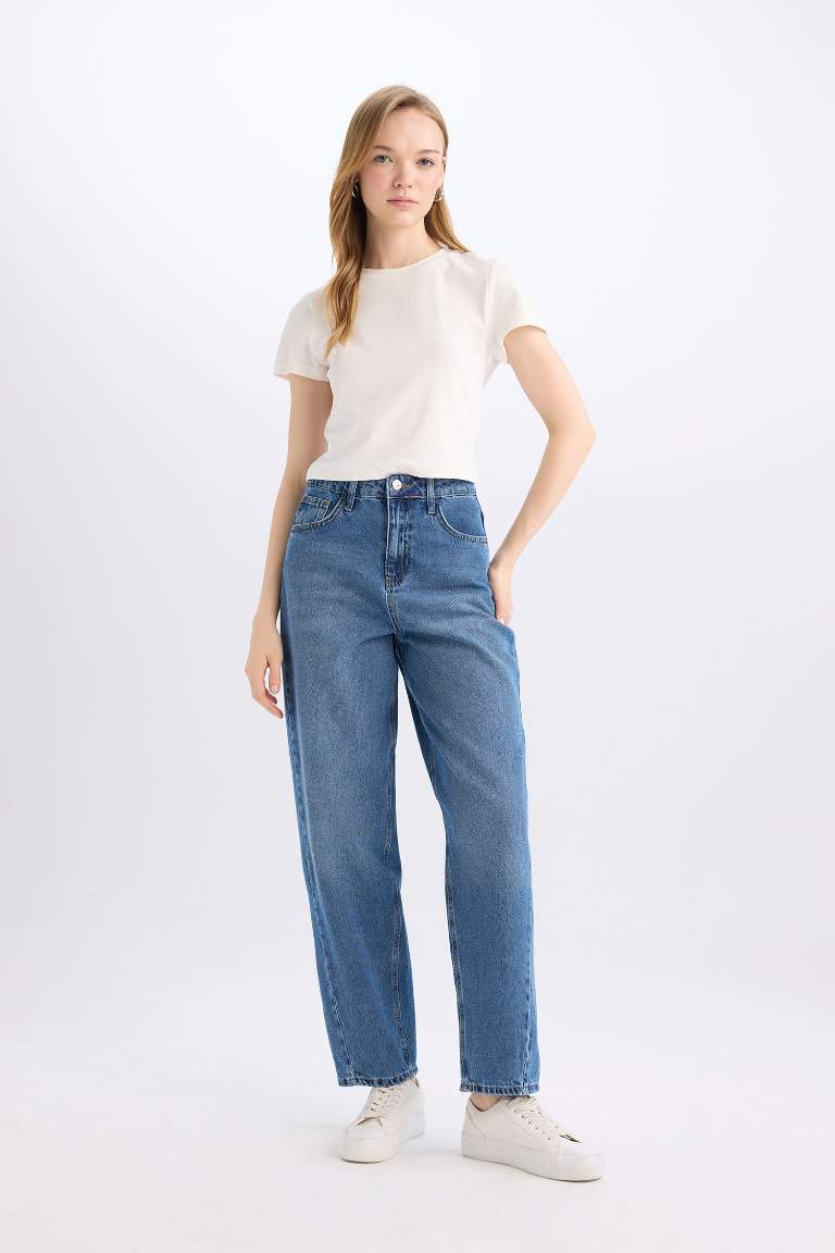 Carrot Fit High Waist Ankle Washed Jeans