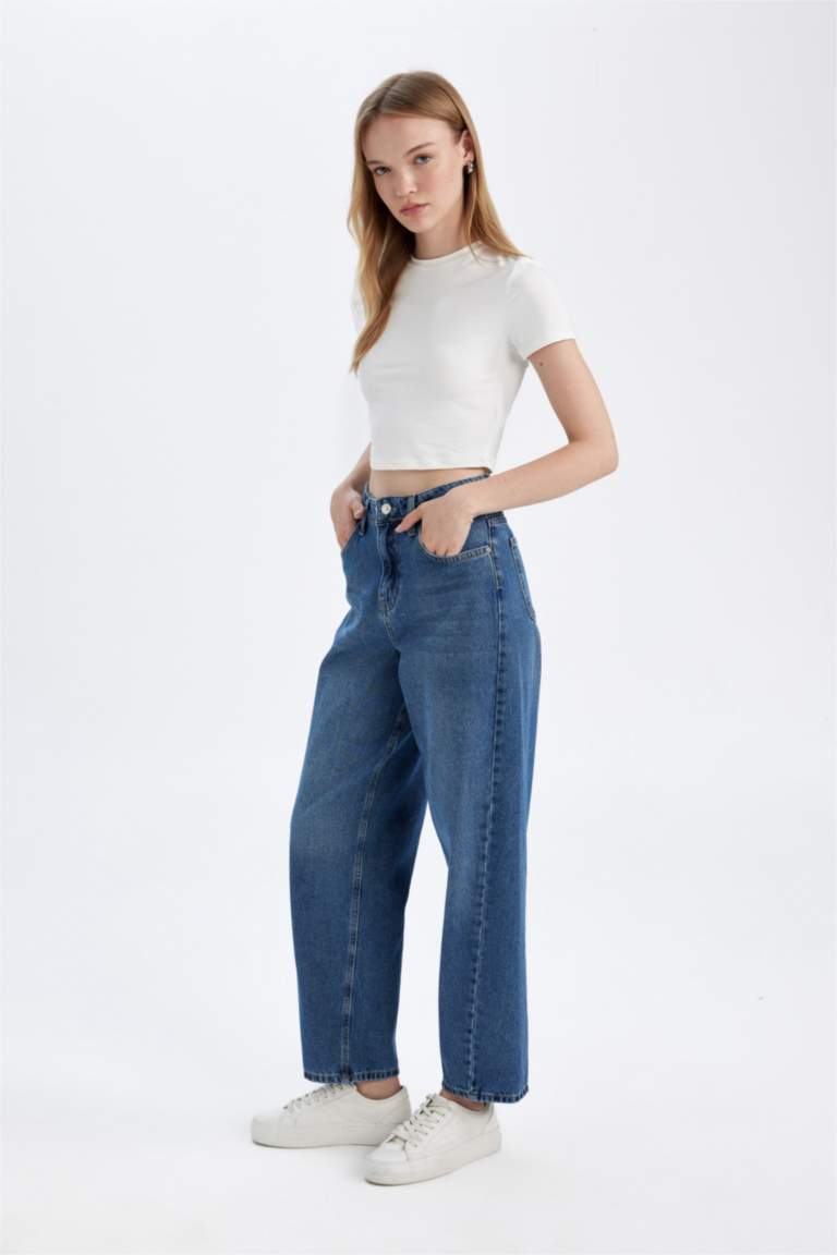 2942133 Bordeaux Carrot Fit Pants