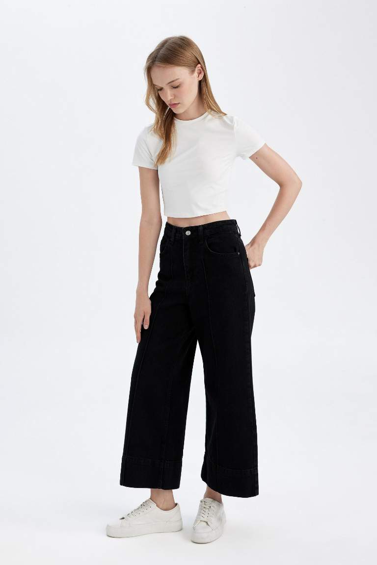 Kısa Geniş Paça Yüksek Bel Crop Jean Pantolon