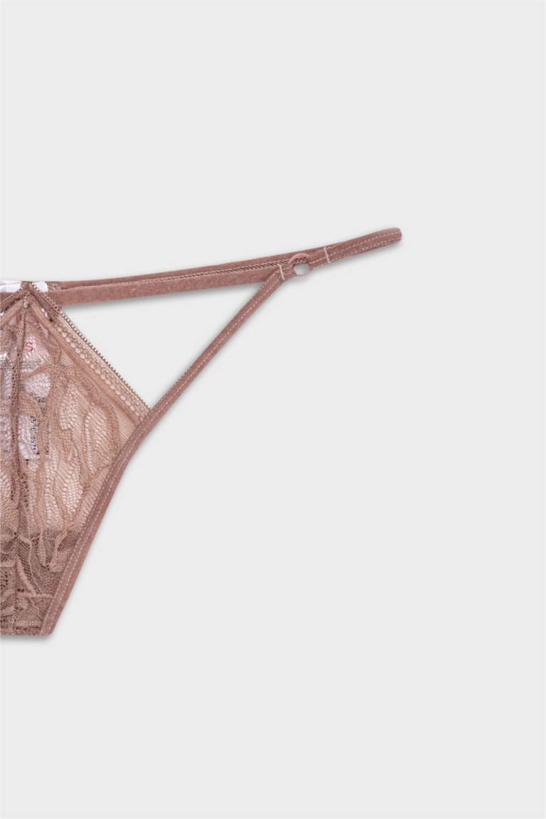 Fall in Love Lace Detailed Lace Panty