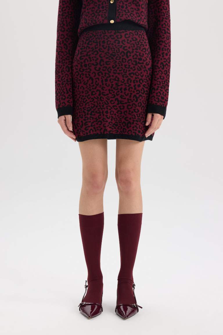 A Cut Knitwear Mini Leopard Skirt