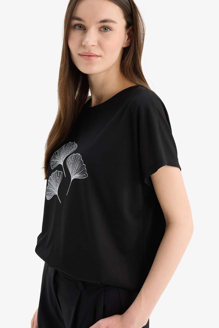 Traditional Regular Fit Crew Neck T-Shirt