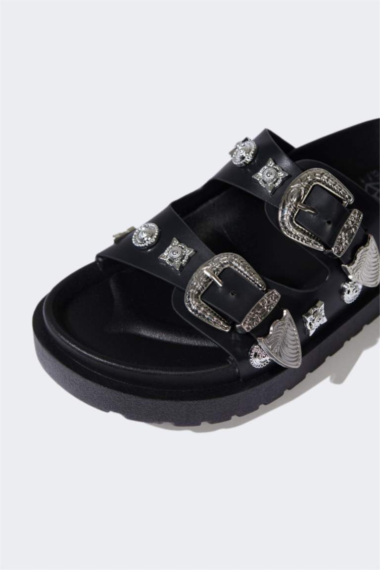 Woman Flat Sole Faux Leather Slippers