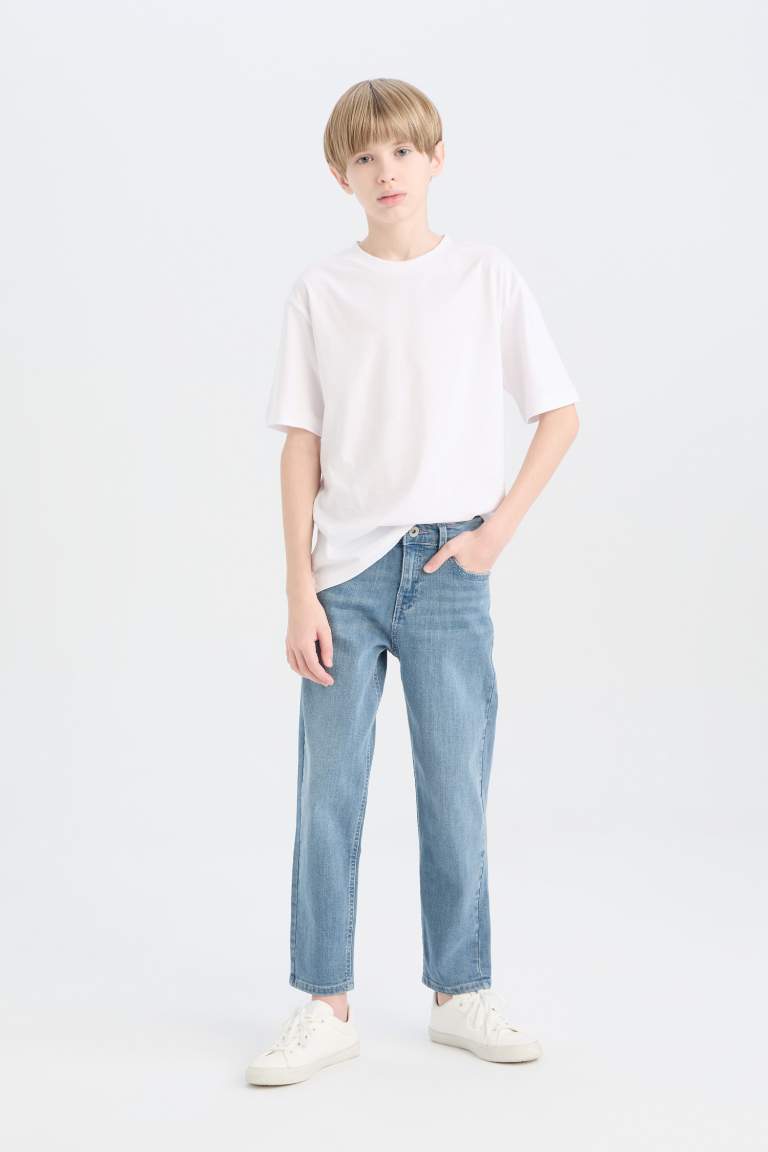 Boy Straight Fit Straight Leg Jeans