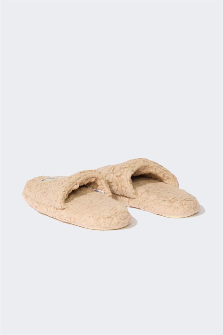 Pantoufles plates en peluche pour femme