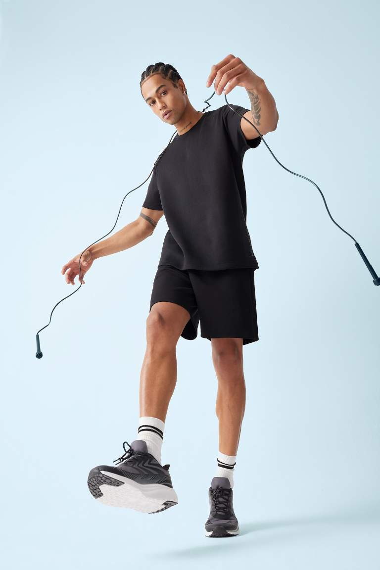 DeFactoFit Standart Fit Modal Kumaş Sporcu Kısa Paça Şort