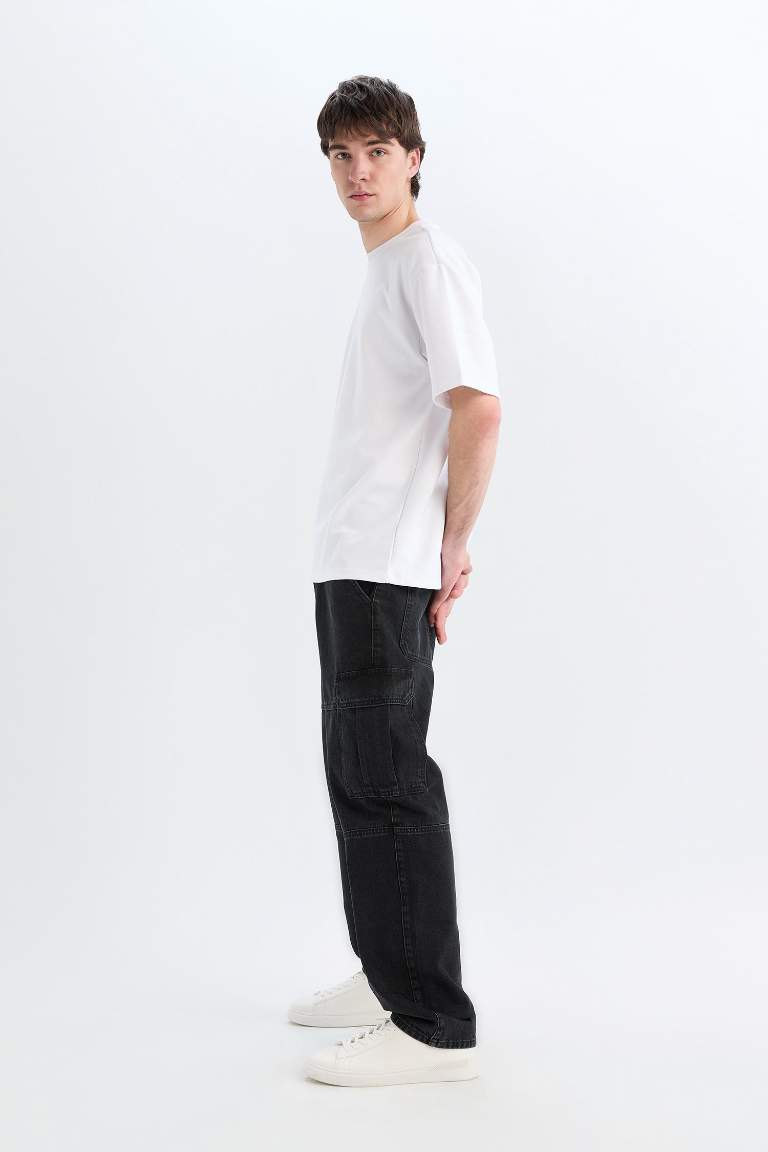 Relax Fit Straight Leg Jeans