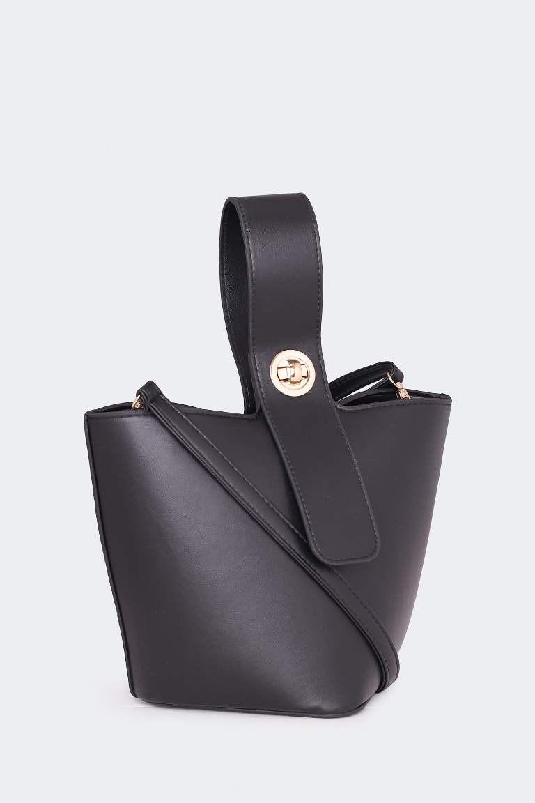 Woman Faux Leather Shoulder Bag