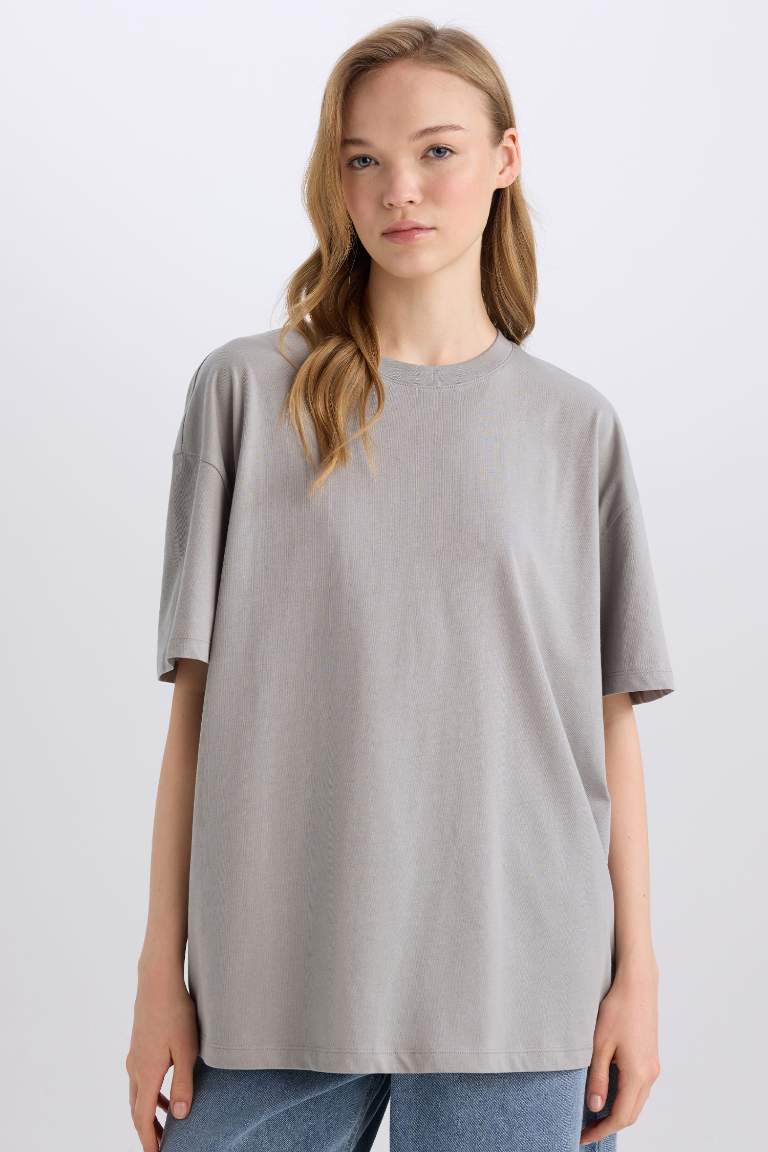 Oversize Fit Crew Neck Short Sleeve T-Shirt