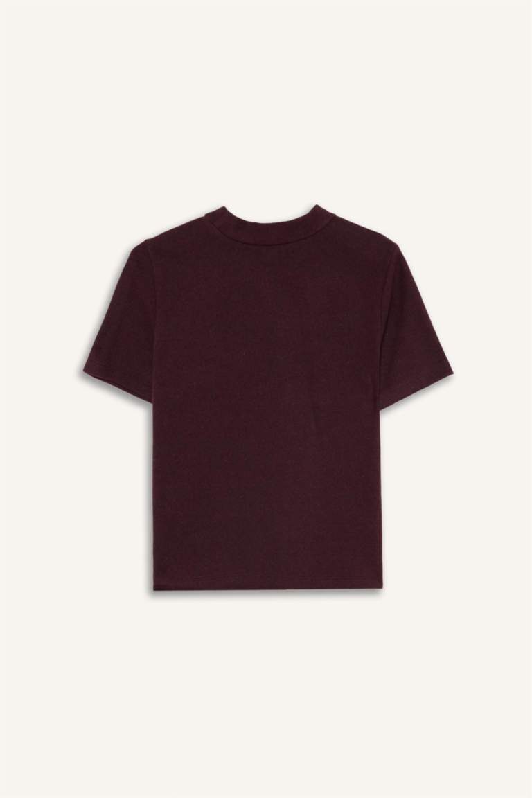 Футболка с обтягивающим эффектом и короткими рукавами, половина воротника