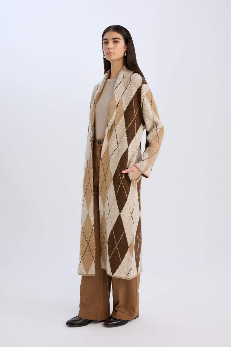 Relax Fit Long Knit with Diamond Pattern Cardigan