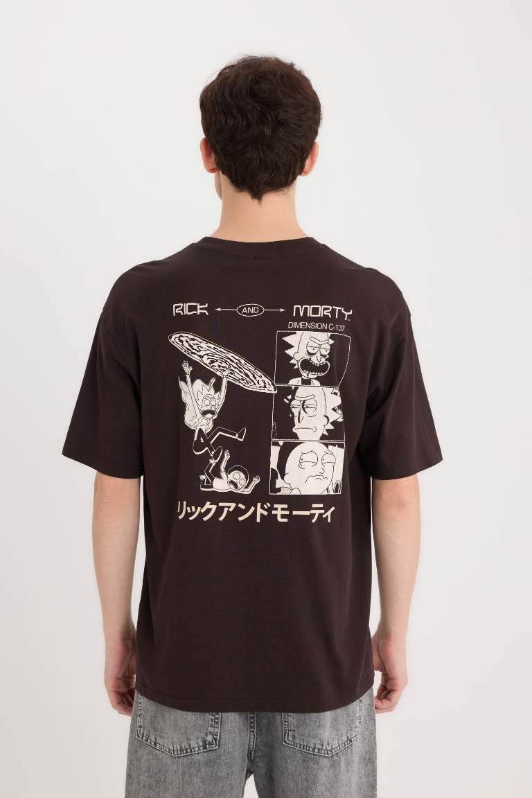 T-shirt imprimé Rick and Morty à col rond et coupe boxy