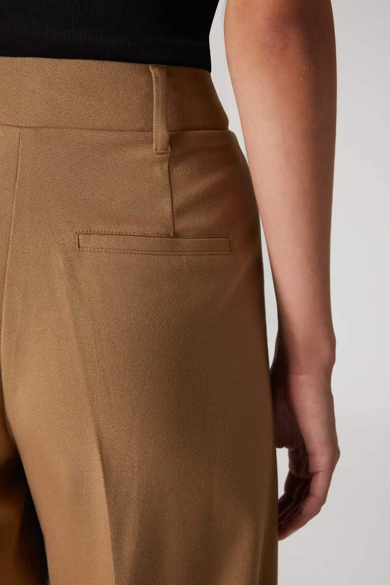 Sorbe x DeFacto Tapered Fit High Waist Straight Leg Trousers