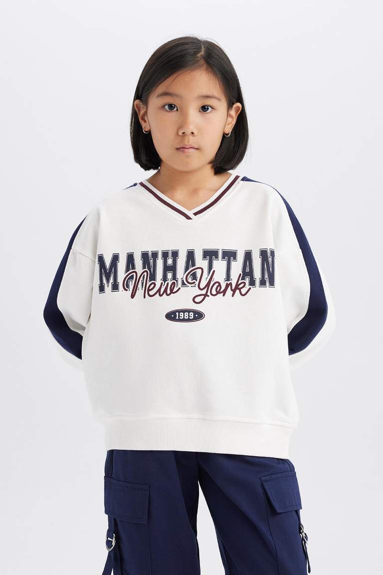 Girl Oversize Fit Crew Neck Slogan Printed Sweatshirt