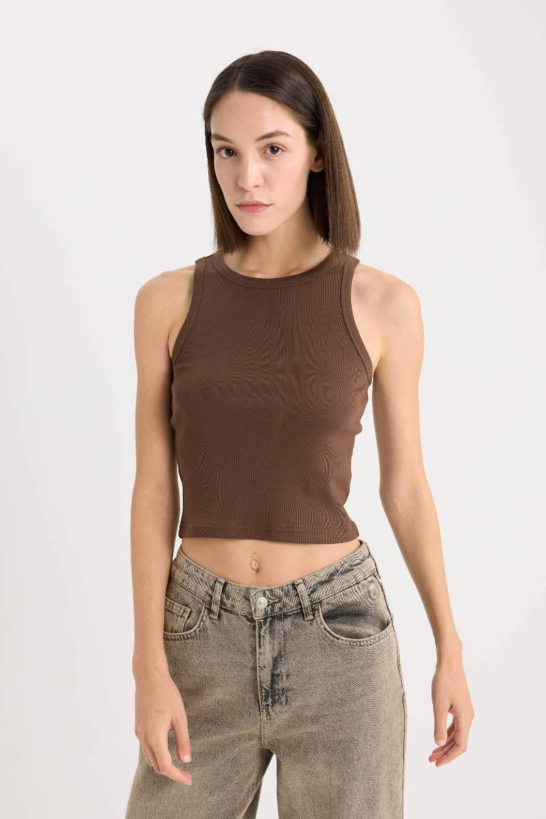 Slim Fit Camisole Crew Neck Tank Top