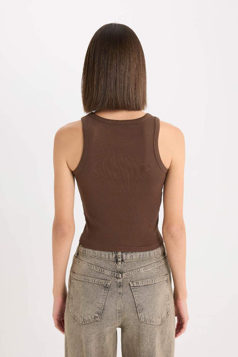 Slim Fit Camisole Crew Neck Tank Top