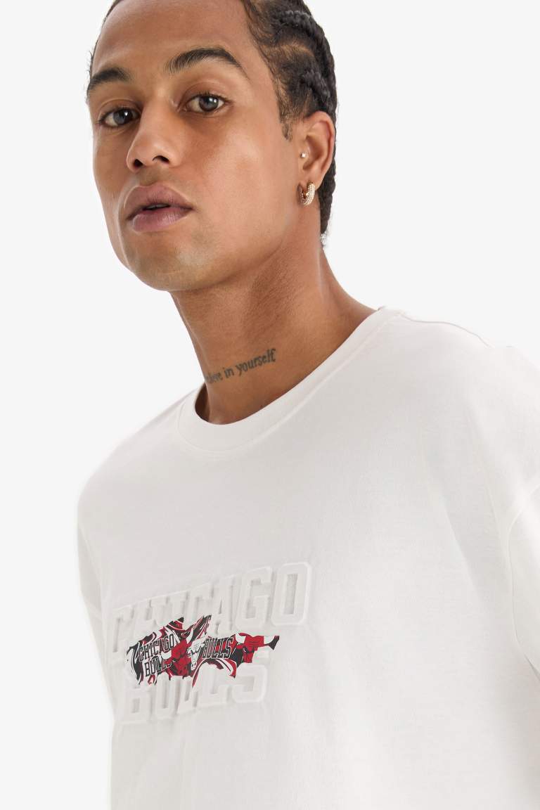 DeFactoFit NBA Chicago Bulls Oversize Fit Crew Neck T-Shirt