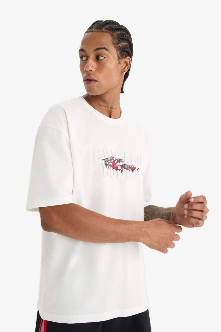 DeFactoFit NBA Chicago Bulls Oversize Fit Crew Neck T-Shirt