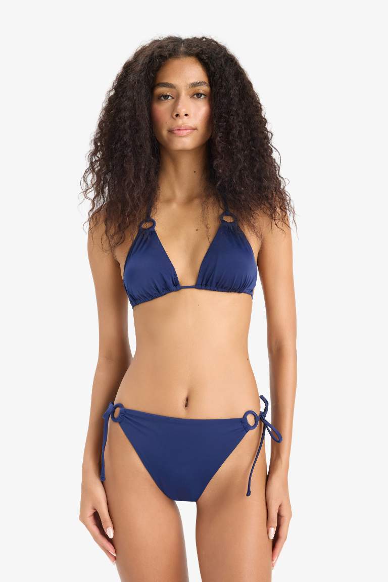 Regular Fit Üçgen Bikini Üstü-Fall in Love