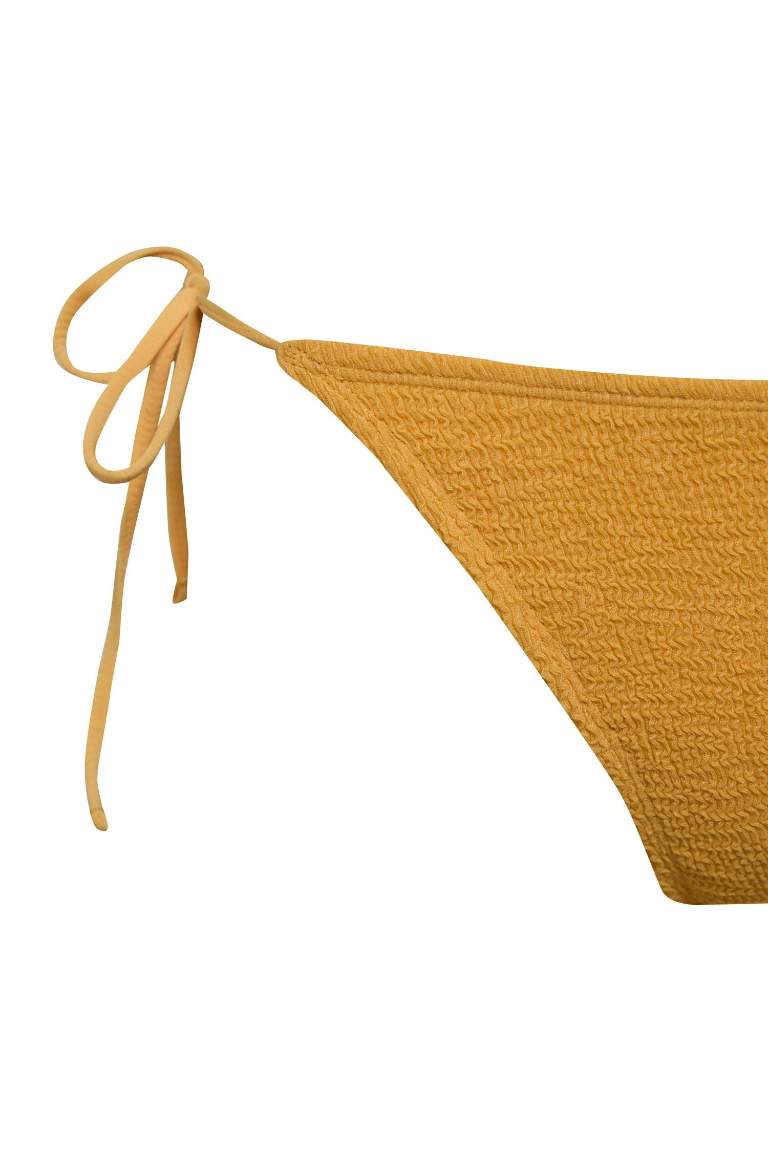 Bürümcük Bağcıklı Bikini Altı-Fall in Love