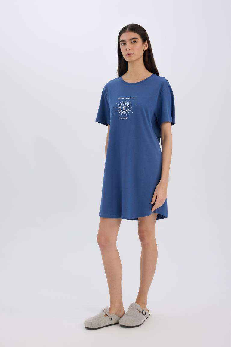 Fall in Love Regular Fit Crew Neck Short Sleeve Dress