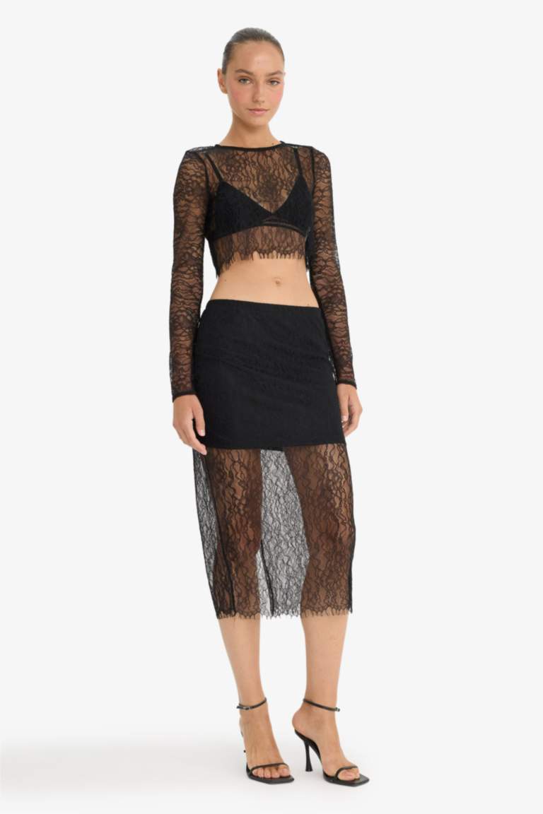 Slim Fit Dar Kesim Astarlı Midi Dantelli Etek