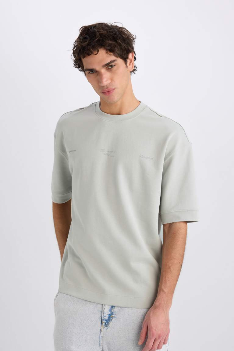 Loose Fit Crew Neck Printed T-Shirt