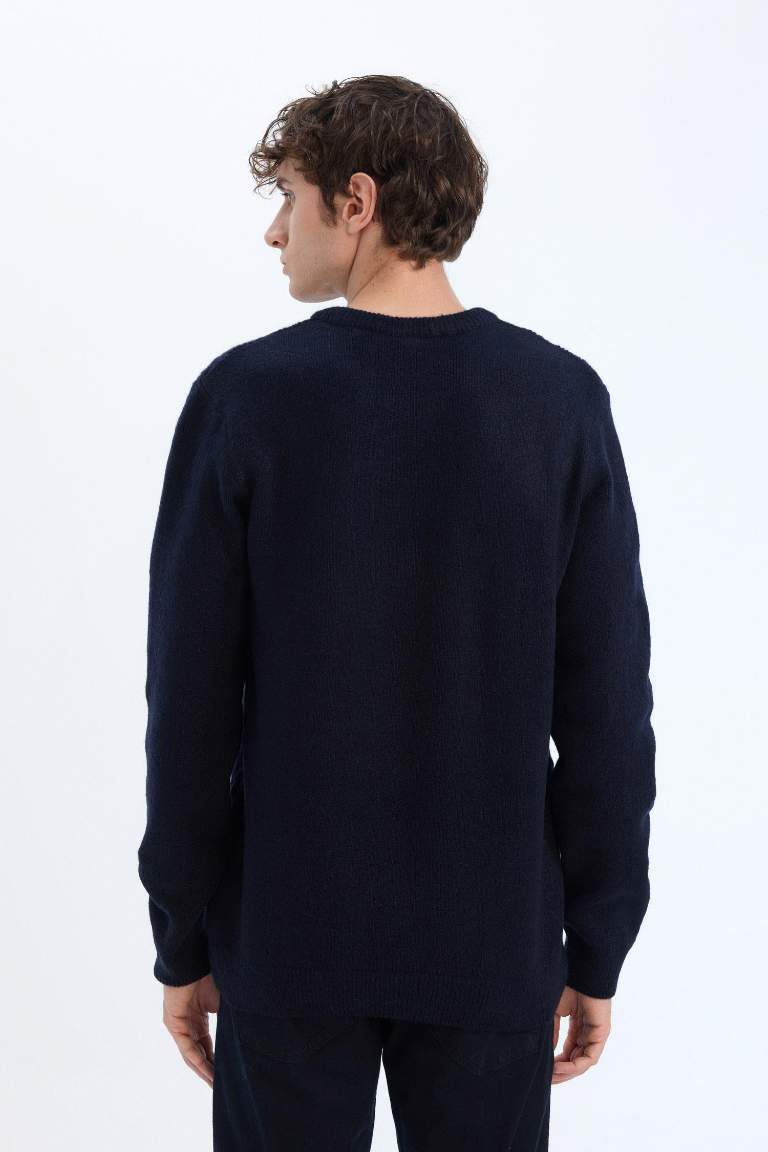 Standard Fit Crew Neck Knitwear Pullover