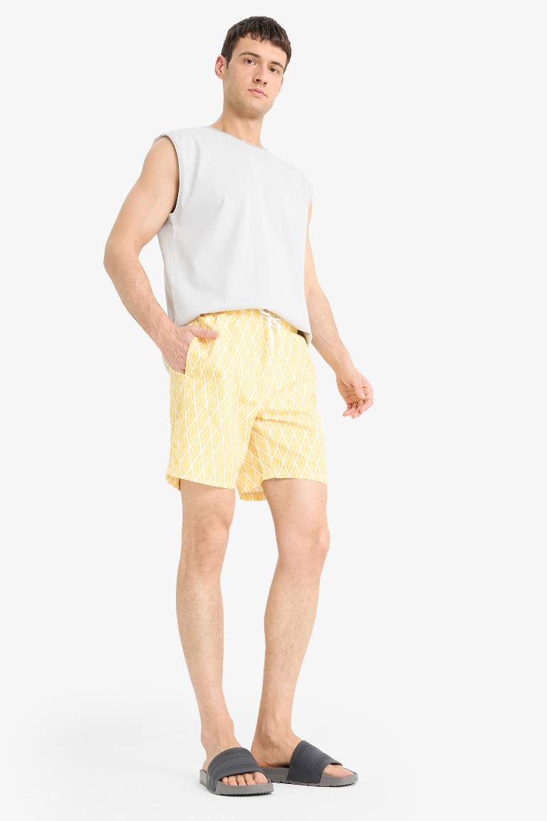 Короткие пляжные шорты с сетчатой подкладкой и рисунком, regular fit, до колена