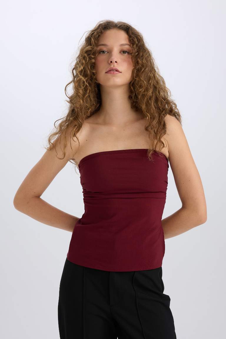 Slim Fit Strapless Sleeveless Blouse