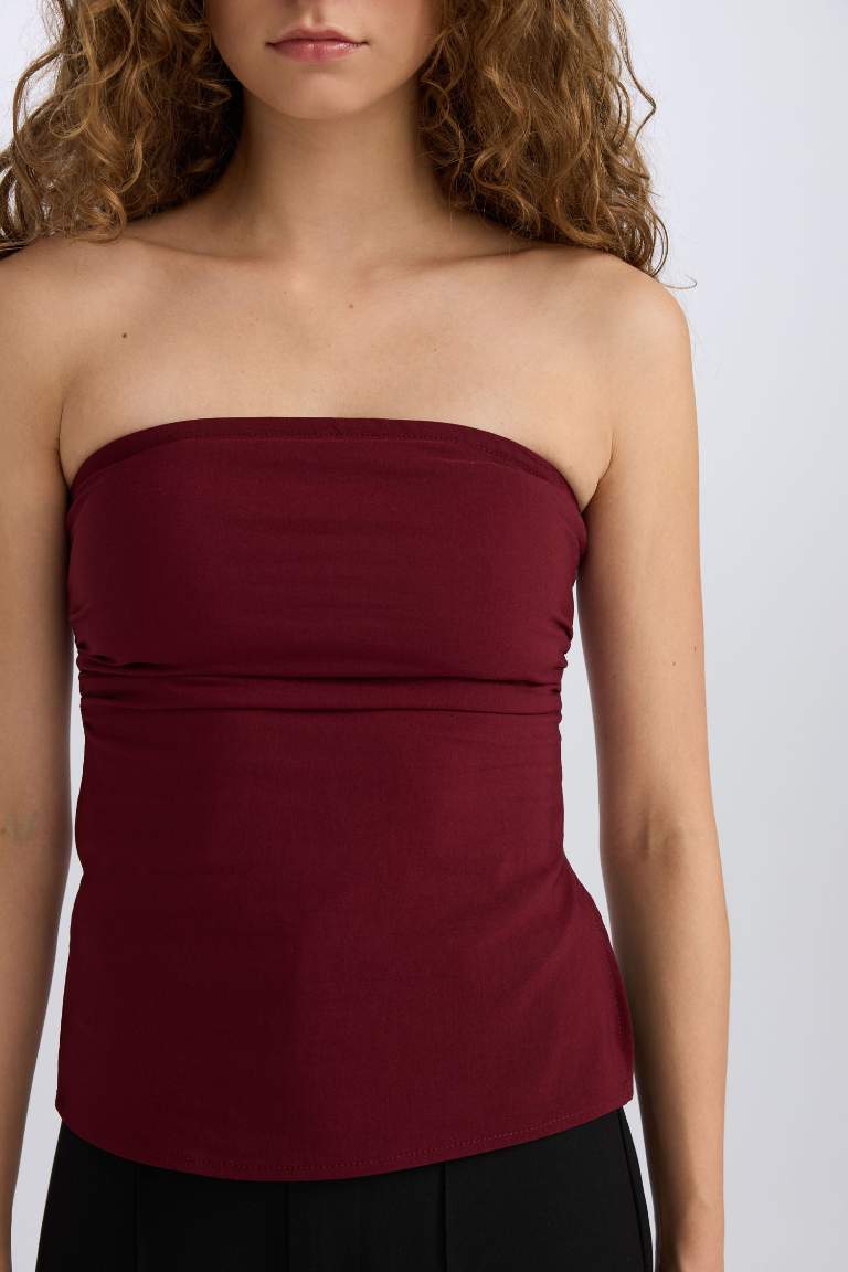 Slim Fit Strapless Sleeveless Blouse