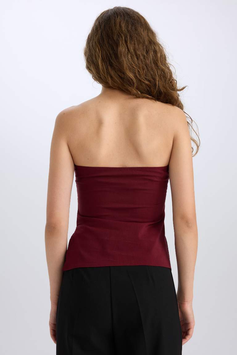 Slim Fit Strapless Sleeveless Blouse