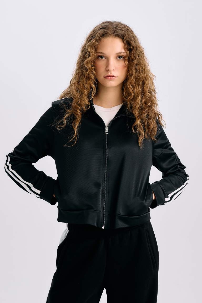 Oversize Fit Pocket Zippered Sports Cardigan