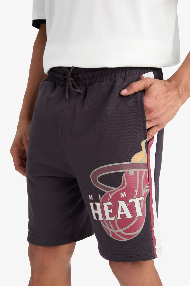 DeFactoFit стандартного кроя спортивные шорты с короткими штанинами NBA Miami Heat