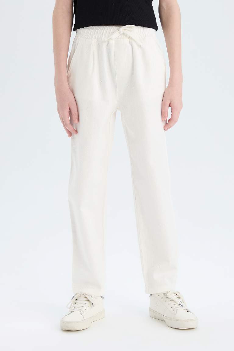 Pantalon en gabardine coupe carotte pour garçon