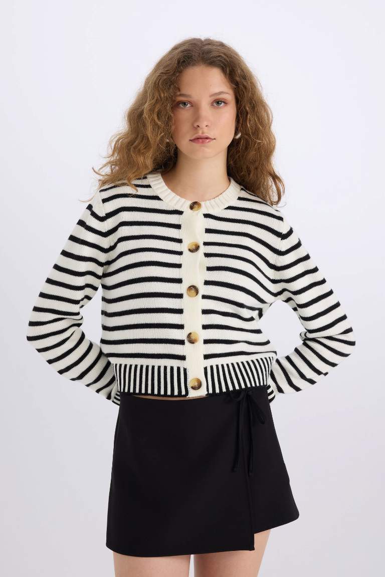 Regular Fit Striped Crew Neck Striped Knit Cardigan