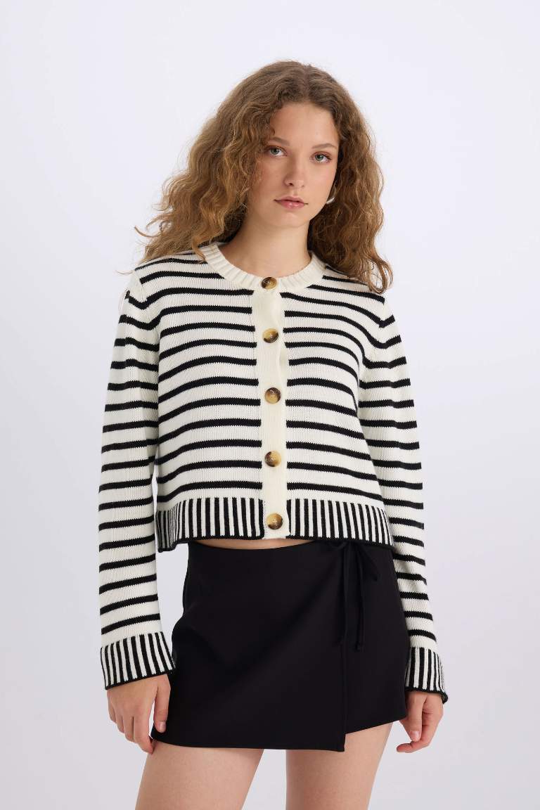 Regular Fit Striped Crew Neck Striped Knit Cardigan