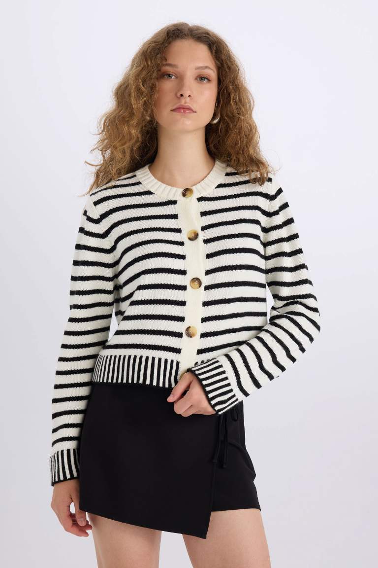 Regular Fit Striped Crew Neck Striped Knit Cardigan