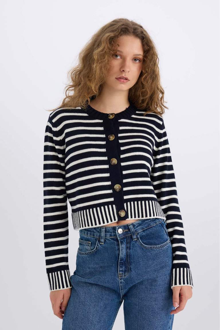 Regular Fit Striped Crew Neck Striped Knit Cardigan