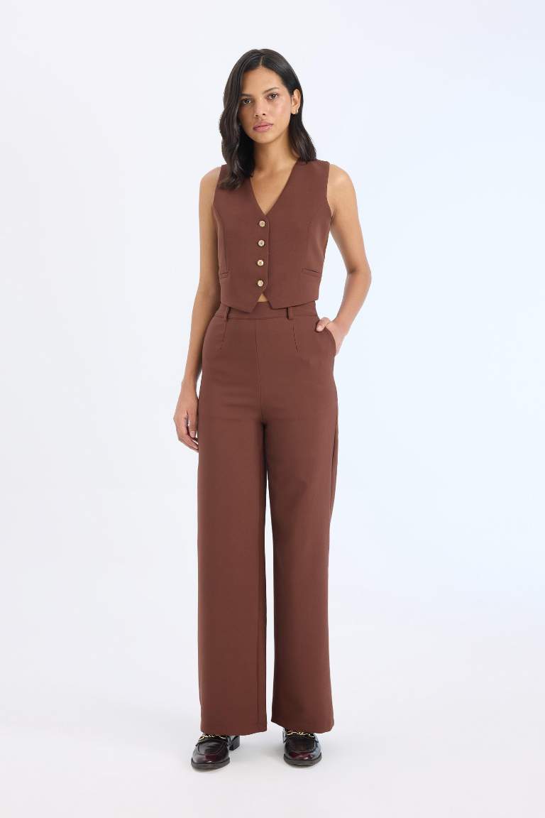 Pantalon large à taille haute et coupe droite