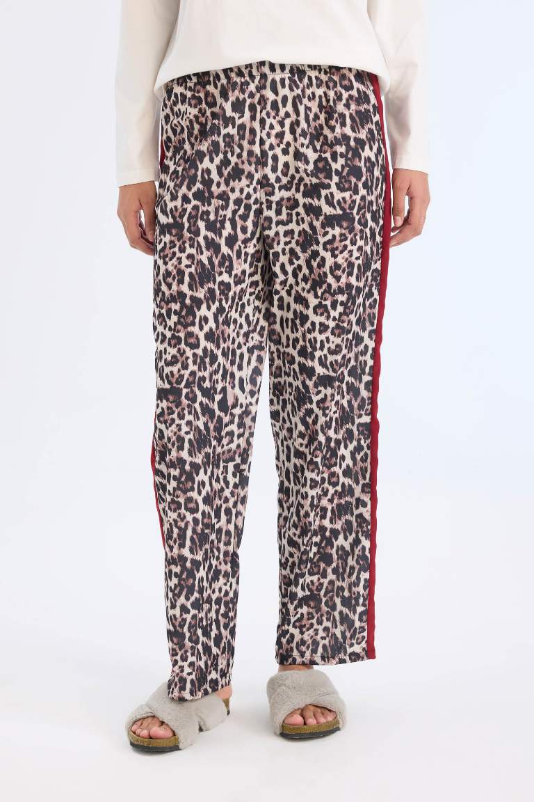 Fall in Love Regular Fit Printed Top Leopard Patterned 2 Piece Pajama Set